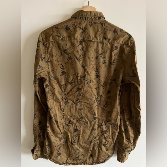 LP Louis Philippe Birds and Flowers Print Button down Shirt in super slim fit - Picture 8 of 10